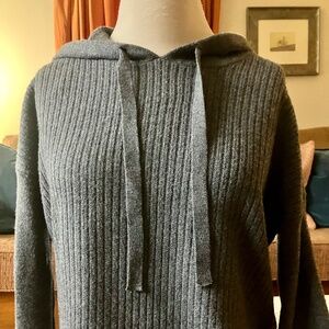 Dever Hayes Knitwear Hooded Sweater – Grey, Size Medium